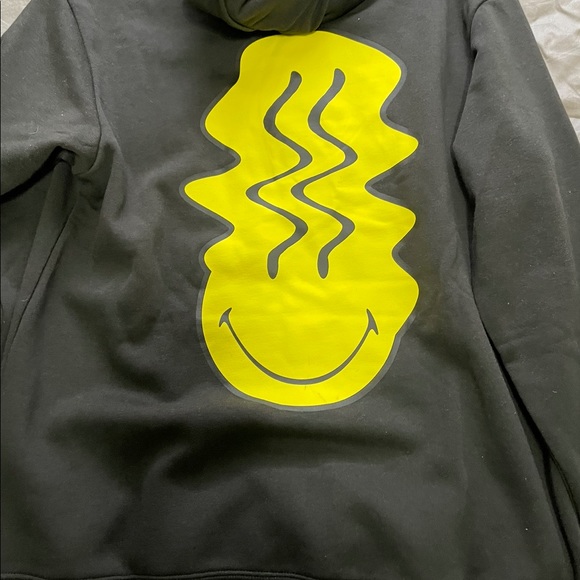 H&M x SMILEY. Hoodie - Picture 3 of 5